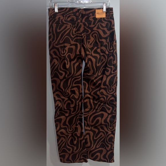 *NWOT* Hollister- Dad jeans - Picture 3 of 5